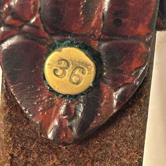 Vintage Crocodile Look Cowhide Leather Made in Paris Belt With Brass Buckle - Picture 4 of 9